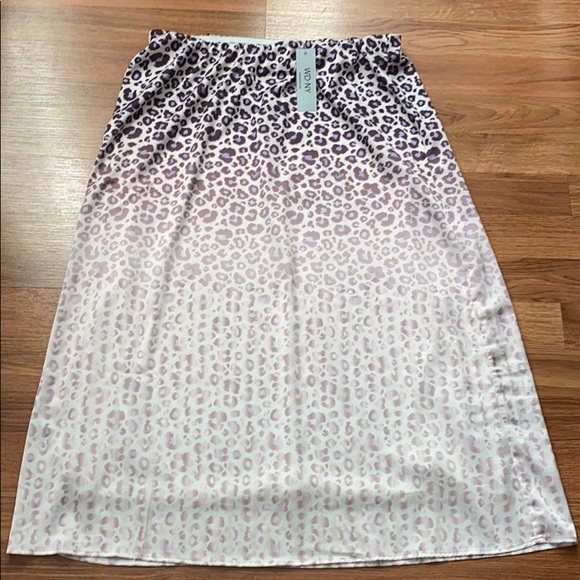 WD.NY pink leopard satin maxi skirt, M - Picture 2 of 7